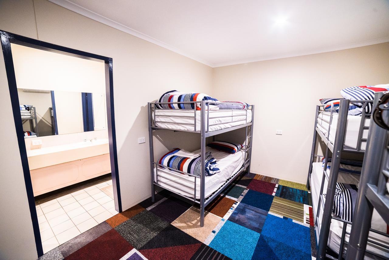 Jump Inn Alice Budget Accommodation Alice Springs Eksteriør bilde