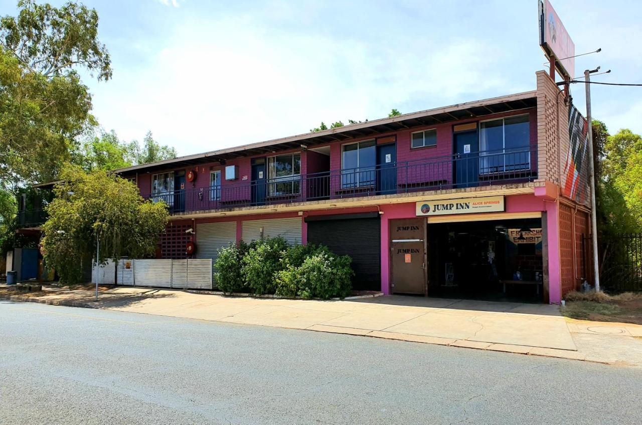 Jump Inn Alice Budget Accommodation Alice Springs Eksteriør bilde